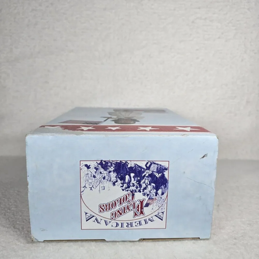 NIB Americana Flying Colors Pledge Allegiance Tea Light Holder Girl